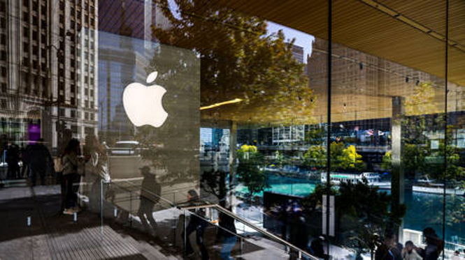 Apple сокращает производство из-за снижения потребительских расходов