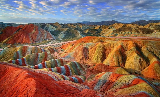 Разноцветные горы - Выработка прошлой цивилизации? Факты противоречащие официальной истории
