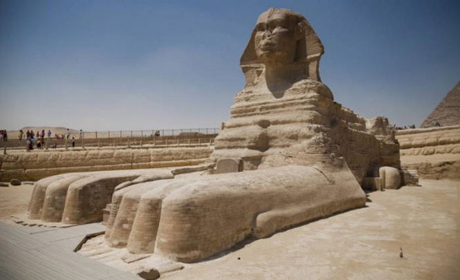 Почему у статуй египетских фараонов отломаны носы