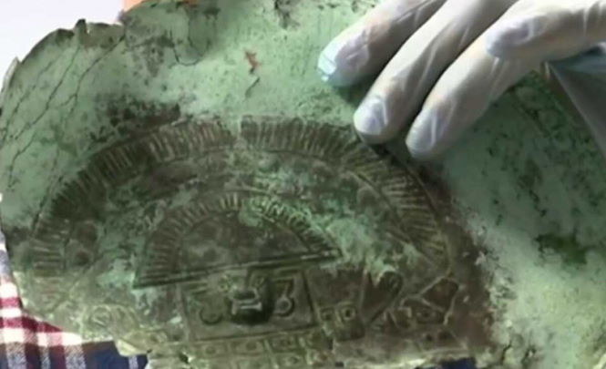 Древнейшая маска бога инков создана из материала, который не встречается на Земле