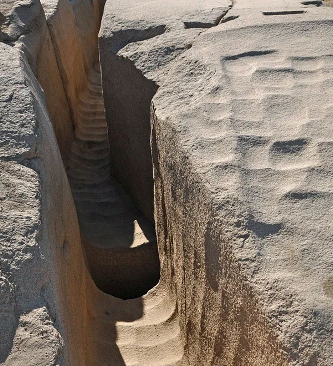 Асуанские каменоломни: свидетельство высоких технологий древности? 1