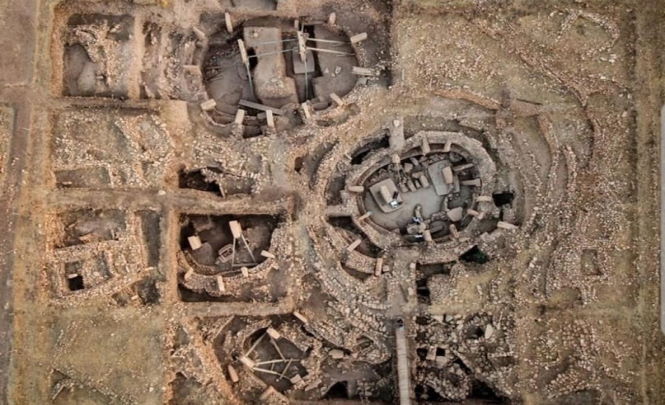 Как охотники-собиратели 12 000 лет назад построили многотонные памятники?