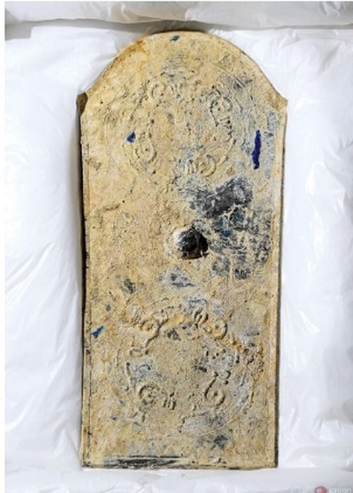 В японской гробнице IV века обнаружили гигантский меч