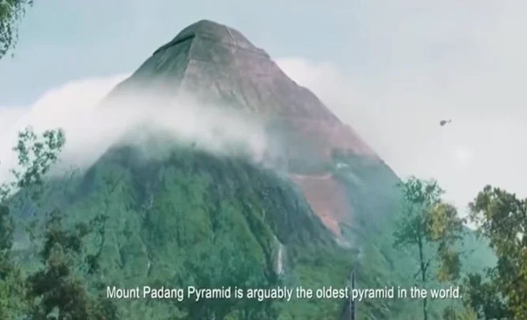 В Индонезии обнаружены древние 25 000-летние пирамиды размером с гору