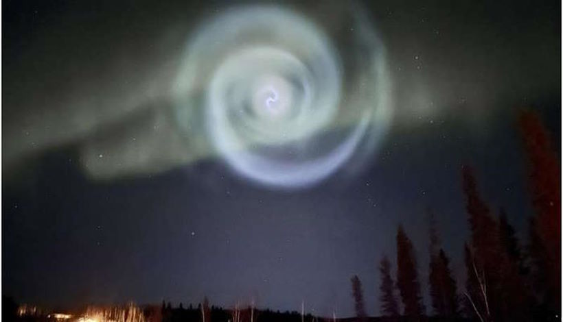 Небесная спираль над Аляской