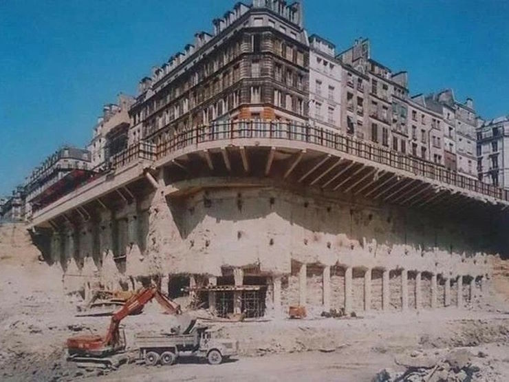 Неожиданные находки: старые здания под новым торговым центром в Париже