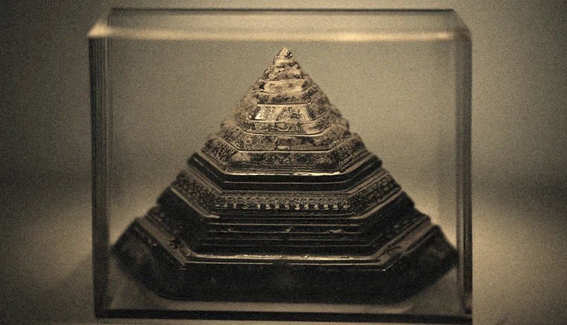 Турист пробрался в храм и сфотографировал необычный артефакт, оставленный "Богами"
