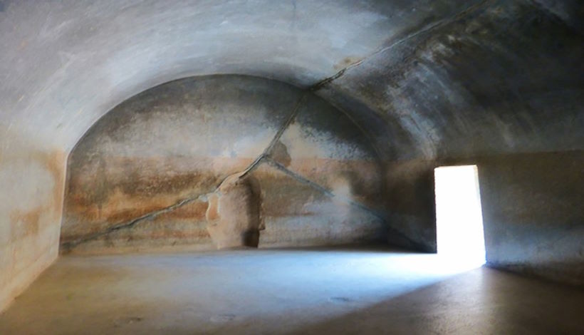 Барабарские пещеры: древние "бомбоубежища"