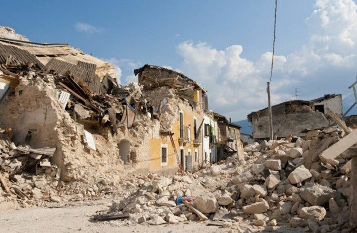 Загадочное путешествие: Мальчика, пережившего землетрясение в Турции, нашли в тысячах километров от дома