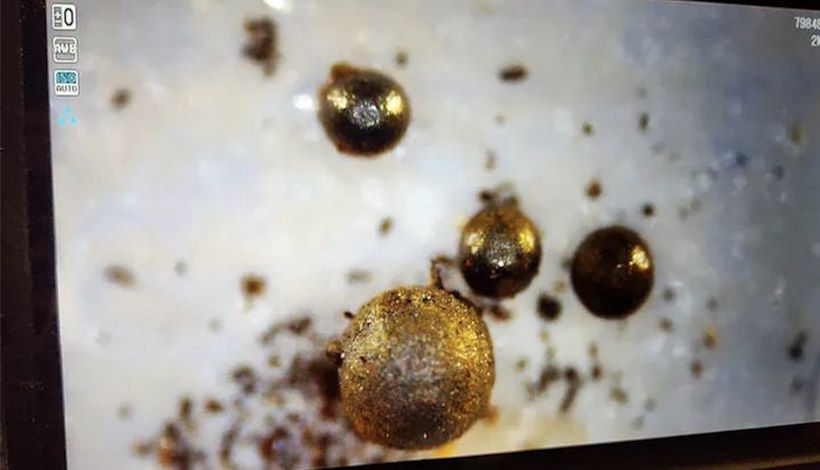 Эти крошечные шарики, найденные на дне океана, принадлежат инопланетному космическому кораблю?