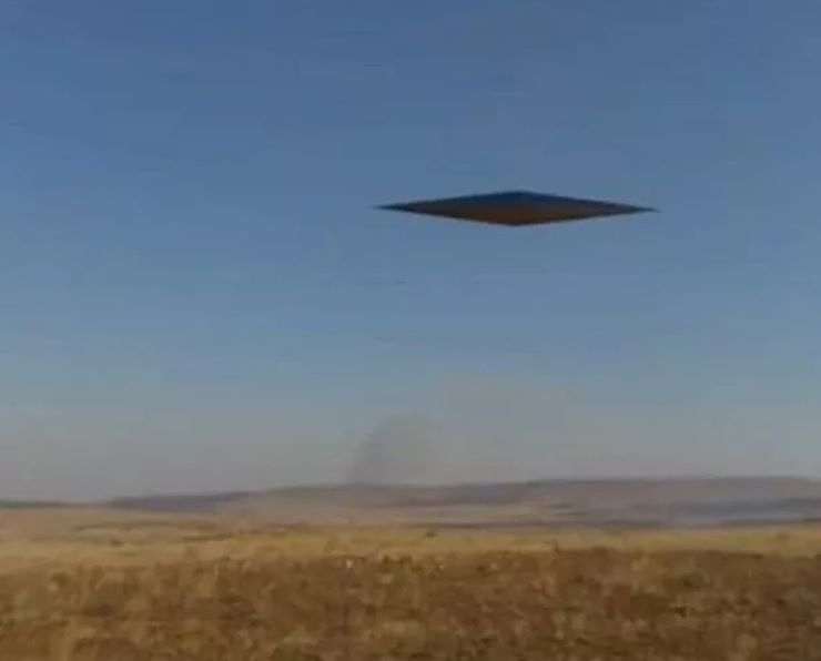 Странный вращающийся НЛО был заснят над Аргентиной