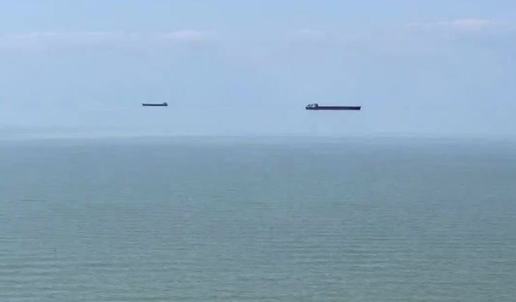 Феноменальная fata morgana: парящие корабли над Азовским морем