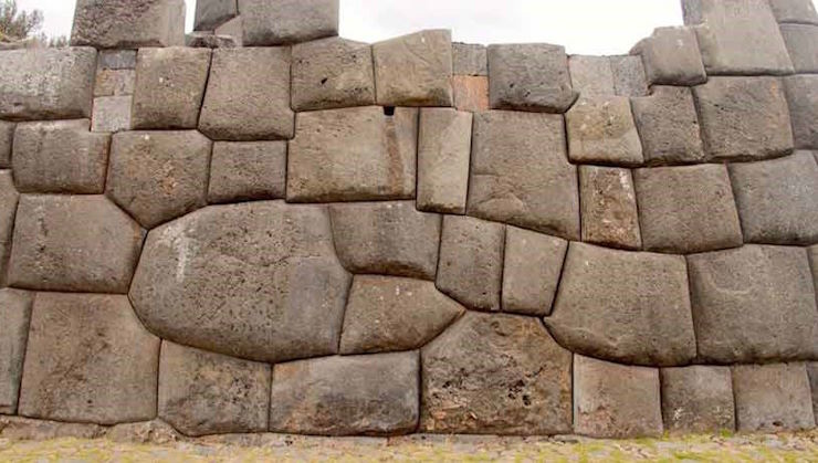 Древние индейцы превращали камень в пластилин? Ученые пытаются объяснить эту технологию