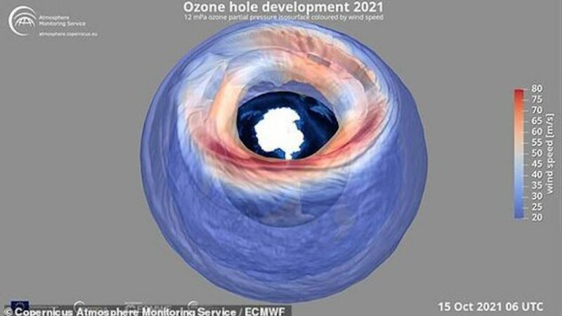 Необычно большая озоновая дыра над Антарктидой озадачивает ученых