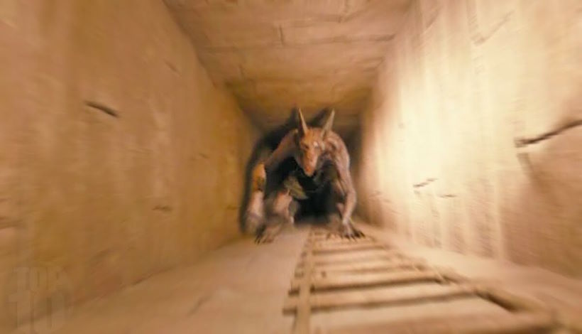 Дорога в подземный мир. Потайная дверь в Великой пирамиде открыта.
