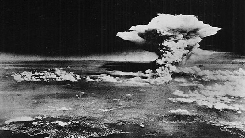 Хиросима: Новый вид расплавленных обломков ядерных осадков обнаружен на японских пляжах