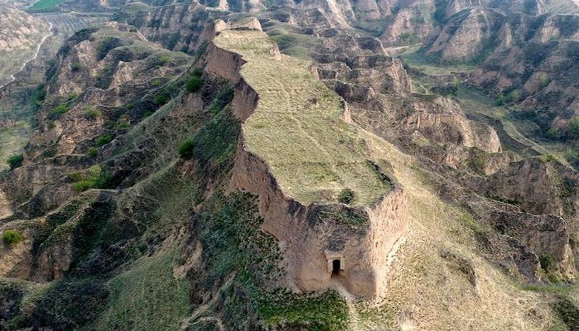 "Святилище нефилимов" в горах Китая - древние "Звездные врата"?