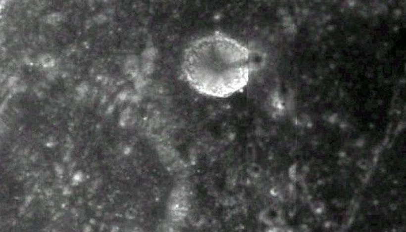 Специалисты NASA объяснили происхождение загадочного "шпиля" на фотографиях Луны