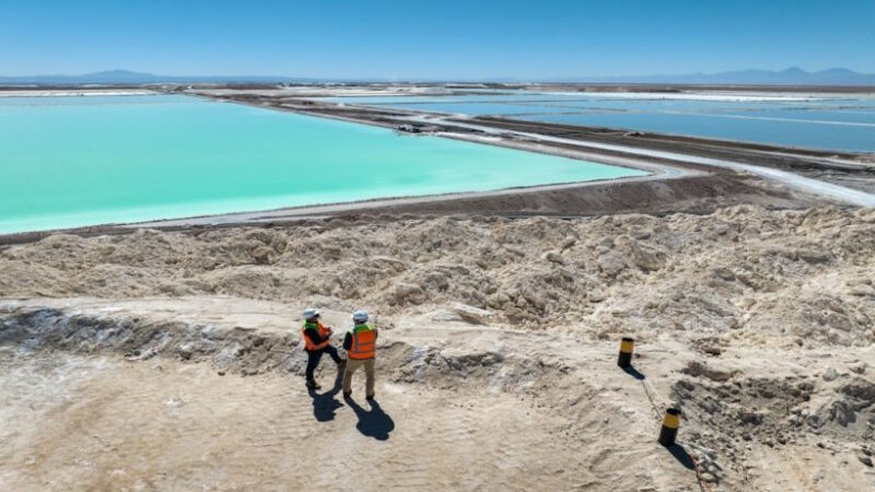Огромные запасы лития обнаружены в чилийской пустыне Атакама; повлияет ли его добыча на окружающую среду