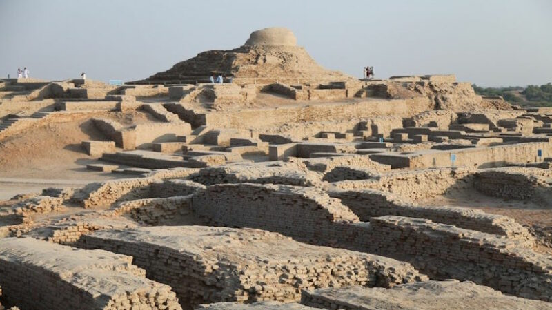 Загадка Мохенджо-Даро: Тайны древнего города в сердце Пакистана