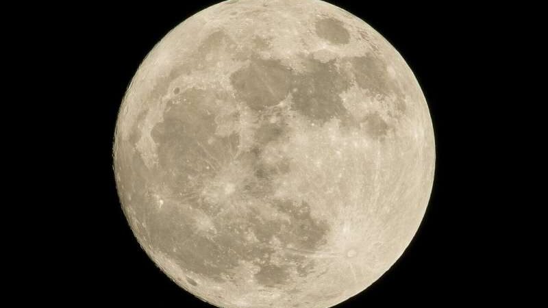 Конкуренция за Луну: NASA ищет новые предложения для миссии