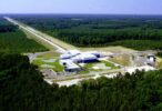 Искусственный интеллект повысил точность LIGO: новый алгоритм открывает новые горизонты в изучении черных дыр