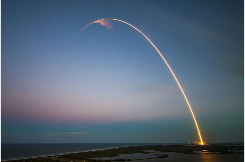 Запуск спутников Amazon от SpaceX