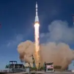 Космический марафон: Две станции, три дня и праздничный старт