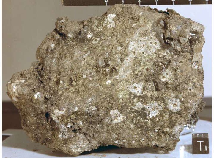 Скрытая угроза лунных микрометеоритных потоков