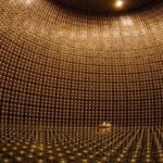 Призрачные частицы открывают секреты Вселенной: совместный анализ нейтринных экспериментов приближает разгадку преобладания материи