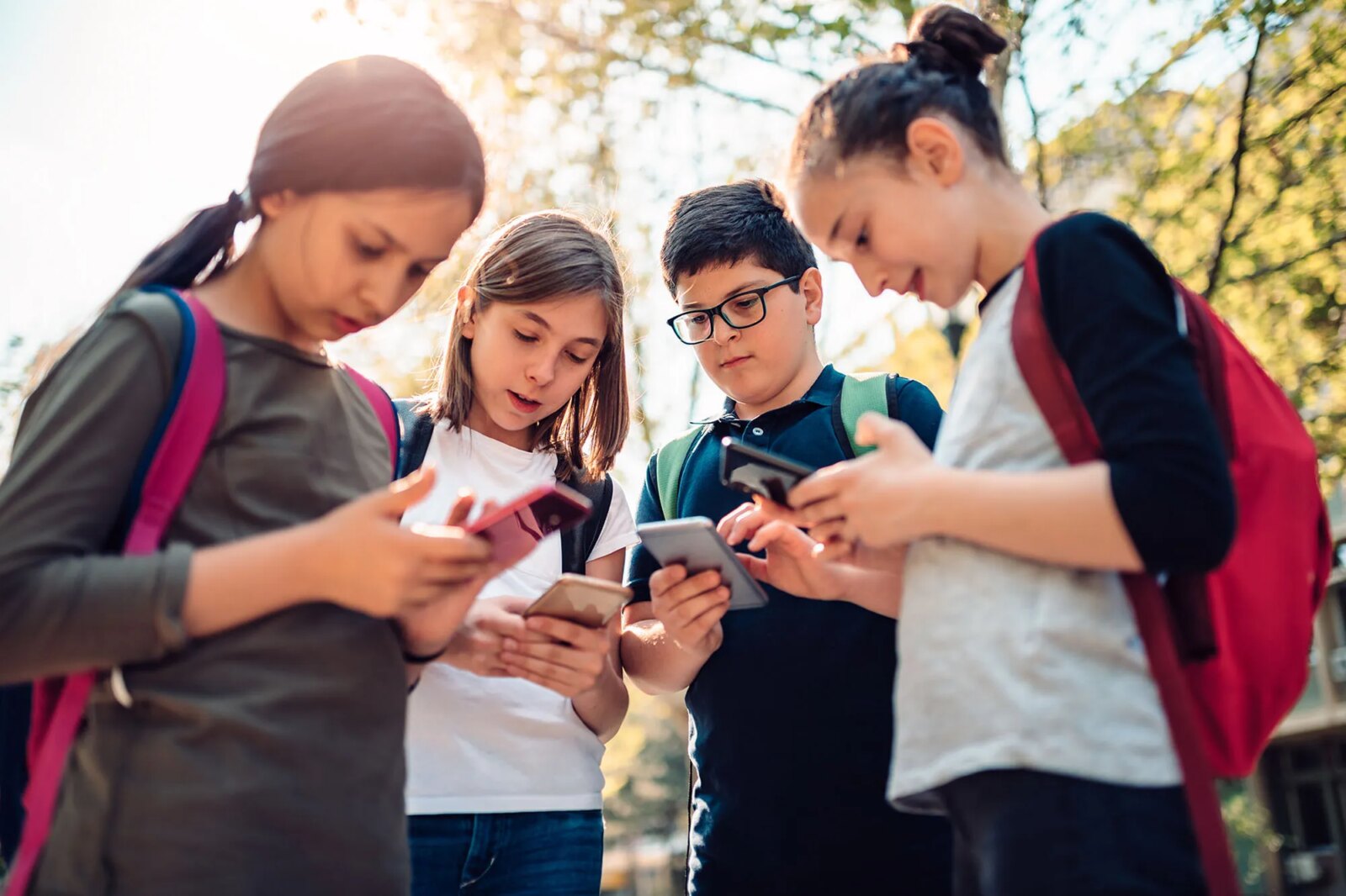 Суд над гигантами: ТикТок, Instagram и YouTube предстанут перед присяжыми по делу о вреде для детей