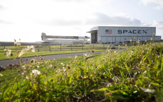 Слияние гигантов: SpaceX и Tesla могут объединиться