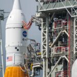 Холодная погода откладывает ключевые испытания лунной ракеты NASA