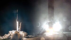 Космический рекордсмен: SpaceX запустила две партии спутников Starlink за сутки