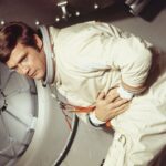 Теория гравитации: Почему наше тело может «не переносить» притяжение Земли и как это связано с болезнями