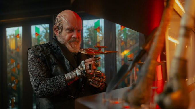 Достойный наследник Хана? Пол Джаматти превращает Нуса Браку в грозного злодея «Академии Звёздного Флота»