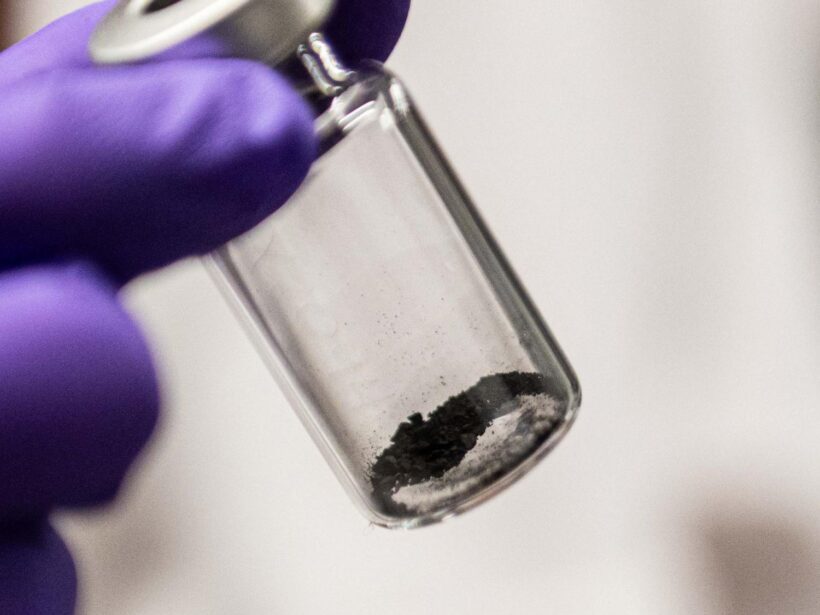 «Ледяная колыбель жизни»: Аминокислоты с астероида Бенну переписывают историю зарождения жизни