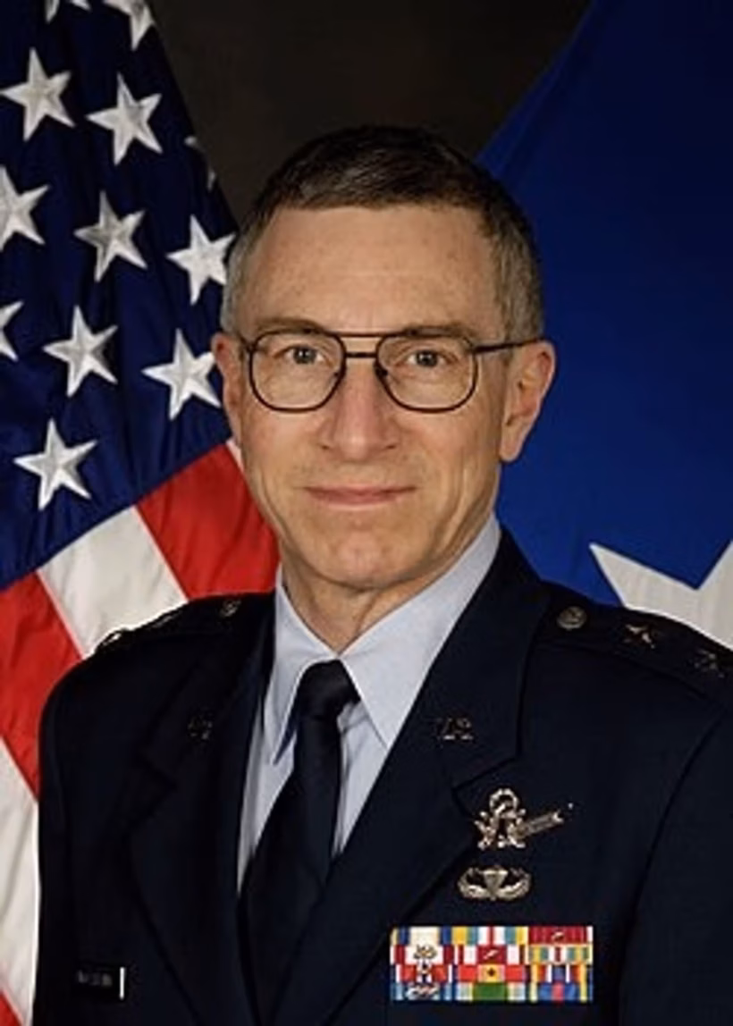 Тёмный след НЛО: Конгрессмен США требует расследования таинственных исчезновений ученых