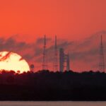 На пороге истории: ракета «Артемиды-2» замерла на старте в ожидании экипажа