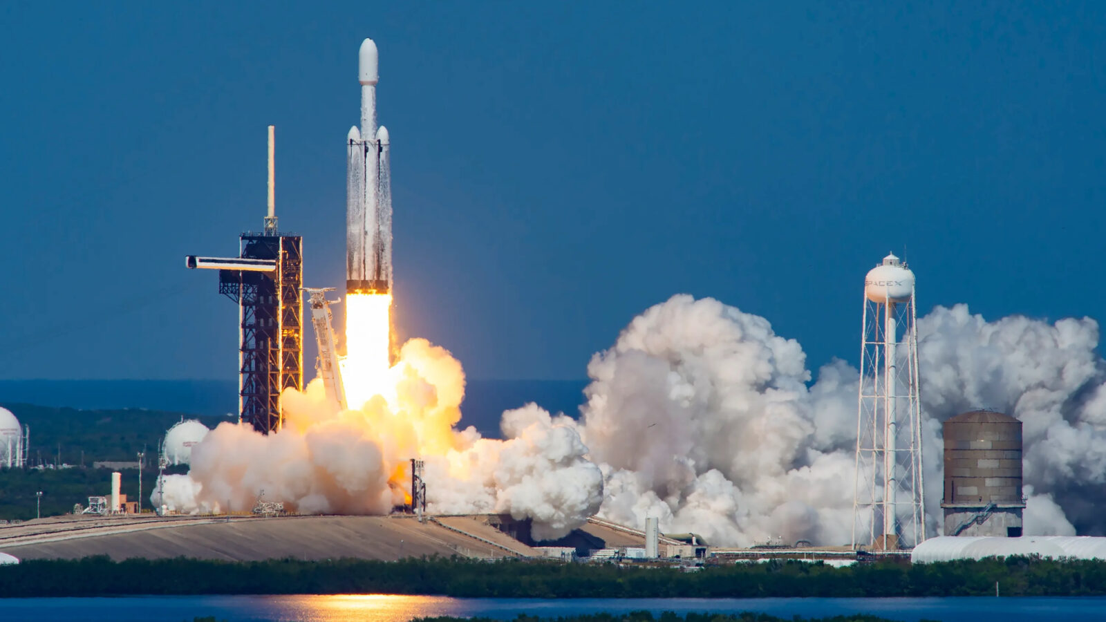 Долгожданный прорыв: SpaceX впервые официально запускает миссию на Марс