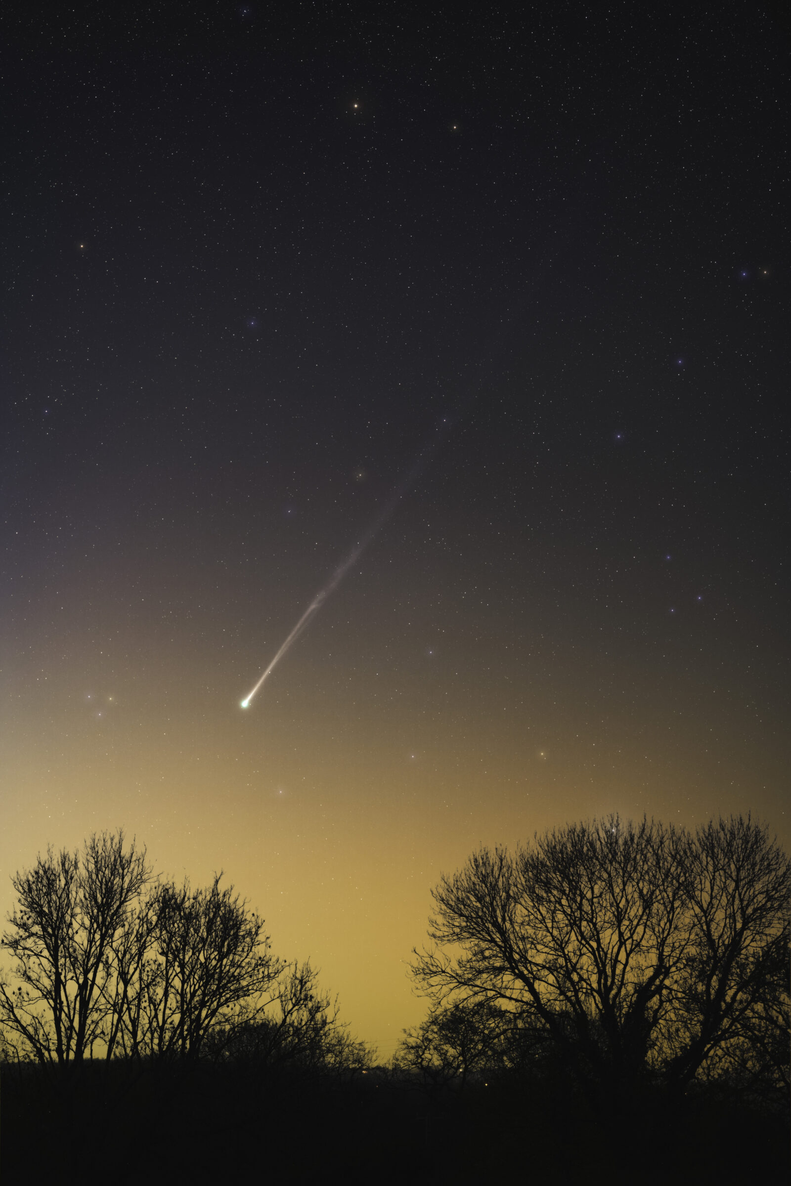 Хвост в плену Солнца: как комета PanSTARRS удивила ученых