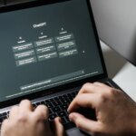 Цифровой перекос: почему ИИ-чатботы не могут быть объективным источником новостей