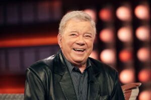 Капитан Кирк берёт фазеры на 11: Уильям Шетнер везёт хеви-метал на сцену в 95 лет