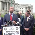 "Трупы пришельцев спрятаны в ангарах": ветеран ВВС США сделал сенсационное заявление
