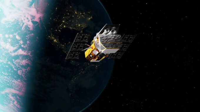 Гонка за падающим телескопом: NASA запускает миссию спасения Swift — спутник, который видит то, чего не видят другие