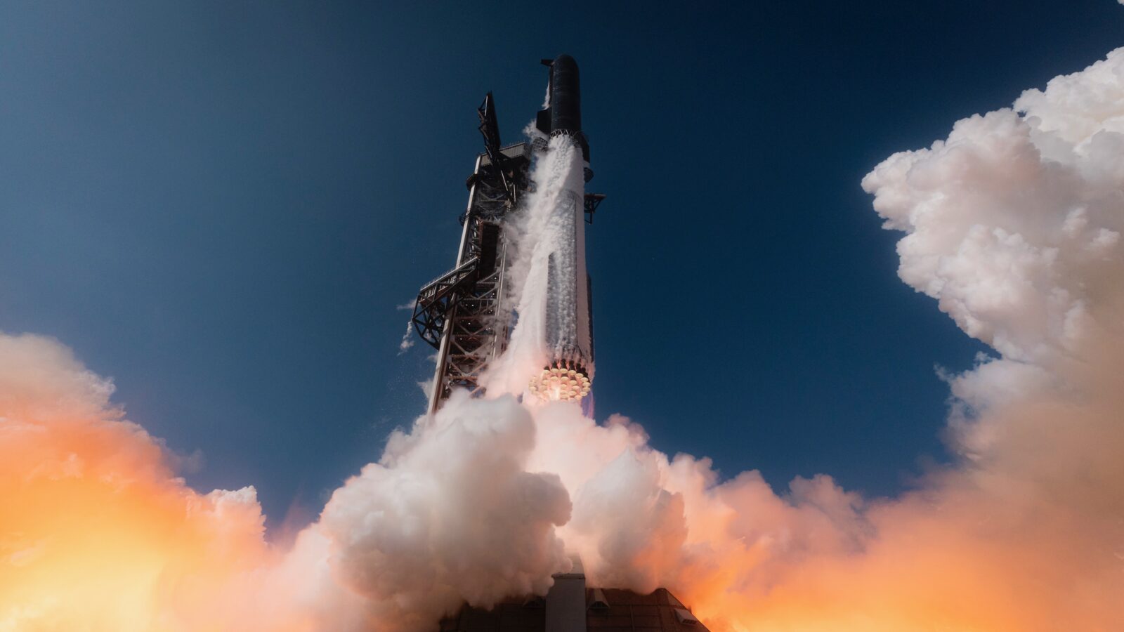 Космический гигант на бирже: SpaceX выходит на IPO