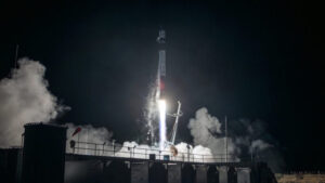 Десять «сов» на орбите: Rocket Lab расширяет всевидящую группировку Synspective Подзаголовок: Юбилейный запуск Electron выводит на орбиту радарный спутник, способный видеть сквозь тьму и облака