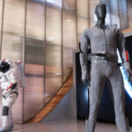 Лунная мода: Prada и Axiom Space представили «умный» костюм для покорителей Южного полюса