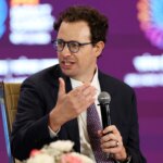 Кремниевая долина штурмует Вашингтон: битва за «Мифос» и «Фейбл»