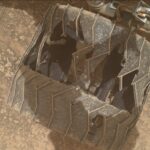 32 километра по Марсу не проходят даром: Curiosity показал израненные колеса, но в NASA говорят — «держатся молодцом»